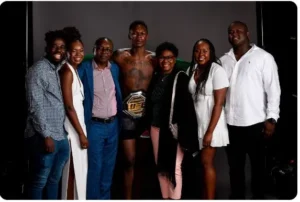 "Israel Adesanya: Net Worth, Career, Salary, Girlfriend & Facts"