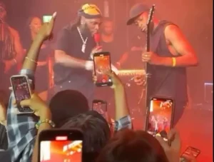 Burna Boy Hilariously Asks Fans for Money During Electric Performance