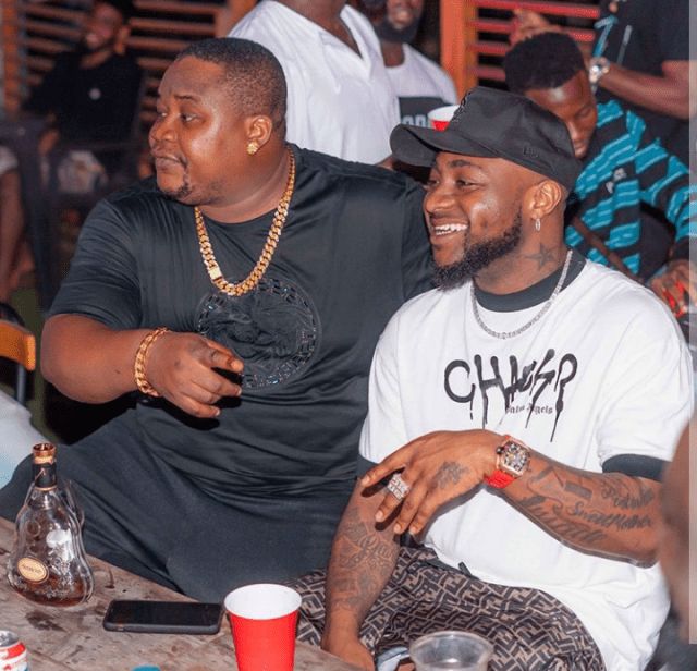 Cubana Chief Priest Vibes Hard to Wizkid at Elumelu’s Party(PC: Pincrest)