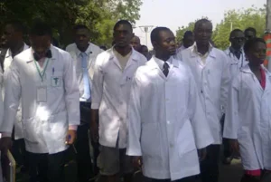 ARD doctors on warning strike