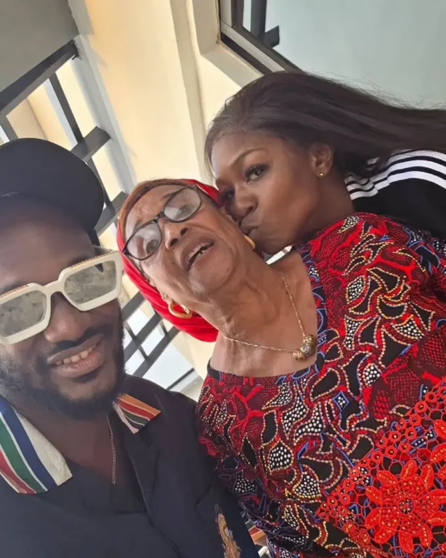 2face-natasha-mum 2face