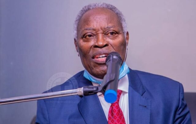 Kumuyi- Pastor Kumuyi