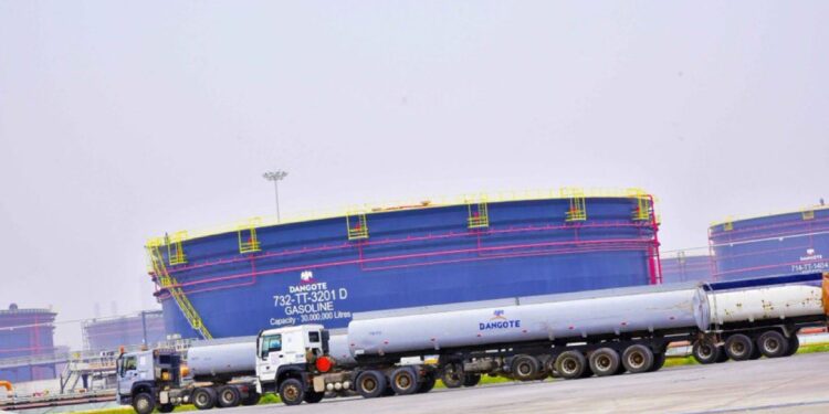 Dangote Refinery Gets 4,000 New CNG Trucks for Nationwide Fuel Delivery Starting August 15
