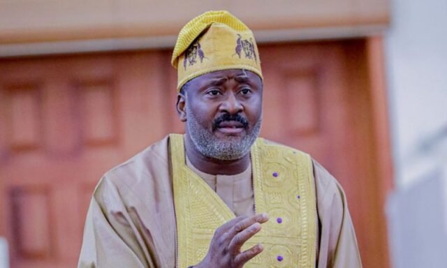 Desmond Elliot