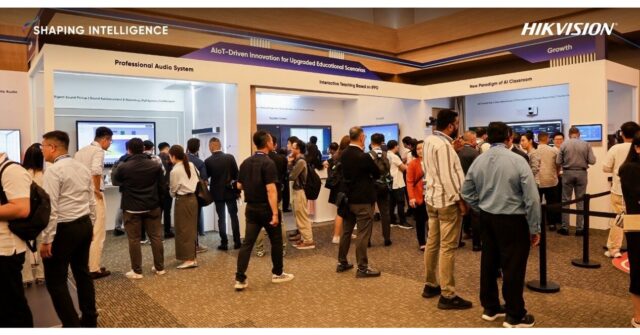 Hikvision-highlights-EdTech-innovations-a-promising-future-Shaping-Intelligence-2025 Hikvision Ignites EdTech Transformation at Singapore’s Shaping Intelligence 2025 Summit