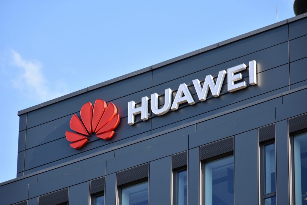 Huawei Hands Over 18 Testing Equipment to REA for Renewable Energy Standards