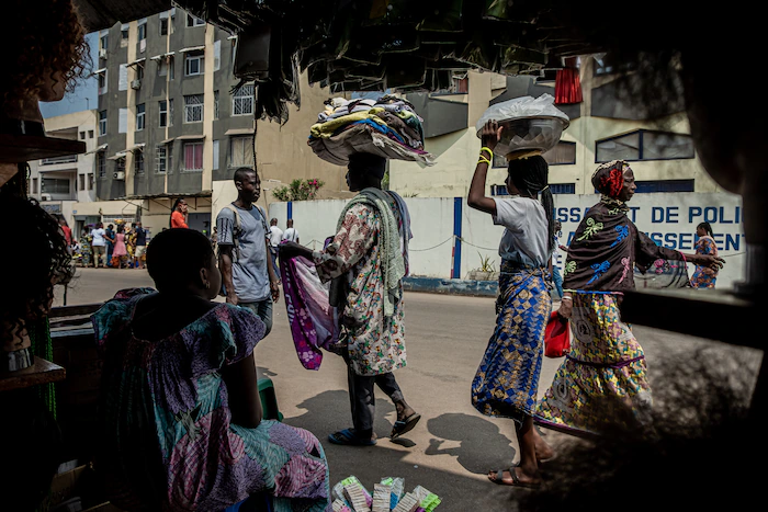 How Nigeria’s Do-It-Yourself Economy Swelled Overnight