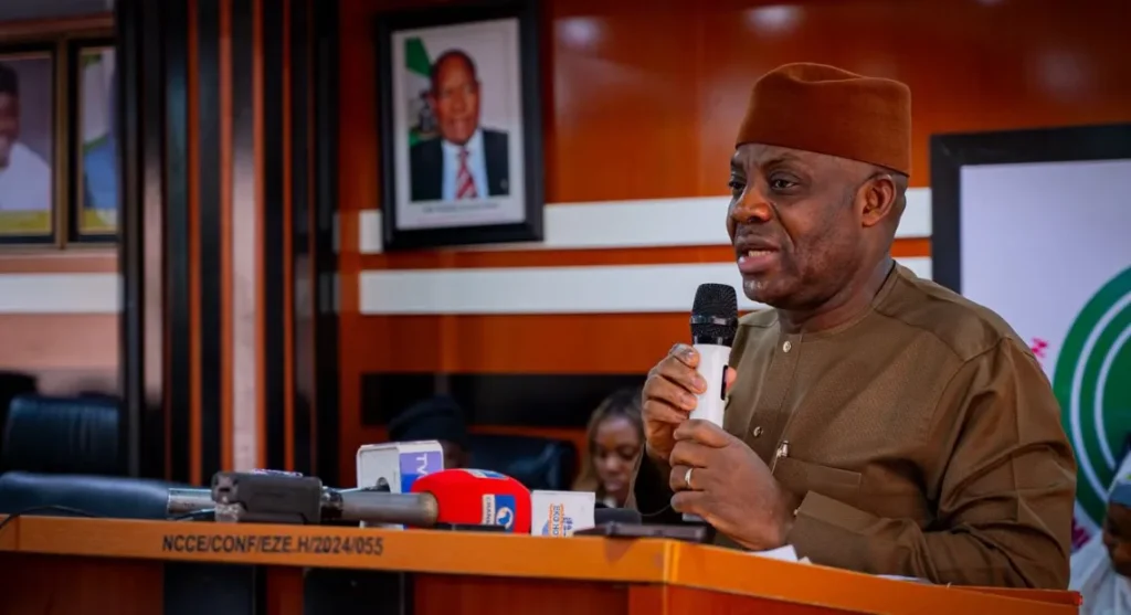 FG Changes Name of Federal School, Introduces New Curriculum