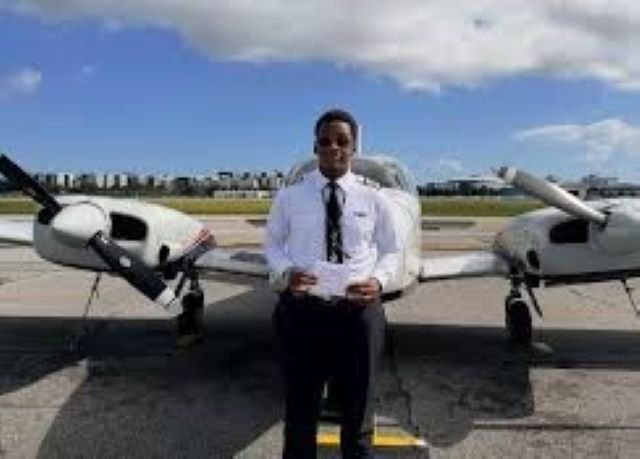 Aminu Sani Becomes Nation’s Youngest Licensed Commercial Pilot