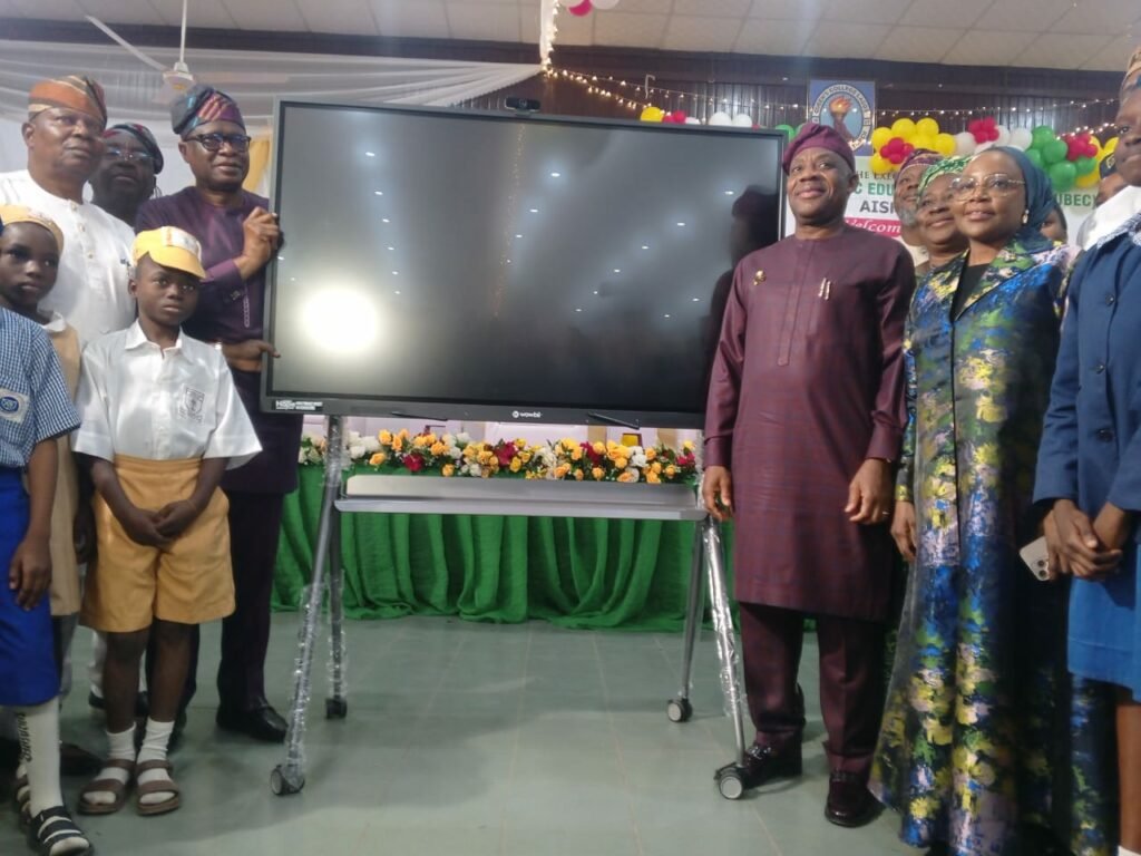 Nigeria’s Public Schools Embrace Smart Boards to Boost Interactive Learning