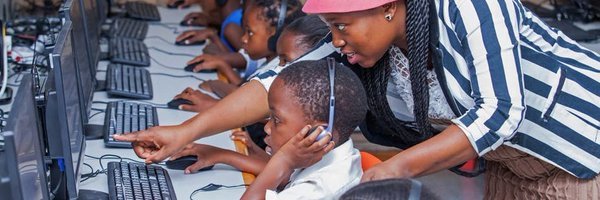 Teaching Computer Science in Indigenous Languages — A Pilot Curriculum for Secondary Schools