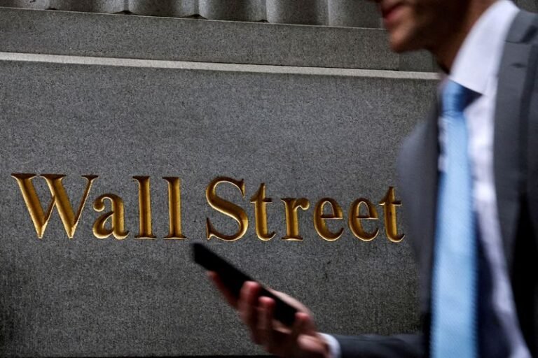 Global Market Downturn as Investors React to Federal Reserve Uncertainty and Megacap Tech Sell-Off