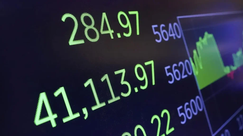 Global Markets Slide as Valuation Fears Hit Tech Stocks Hard