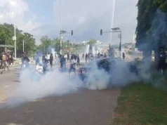 Chaos as Police fire teargas at FCT contractors protesting over ‘N5.2bn debt’ at FCTA secretariat fct contractors
