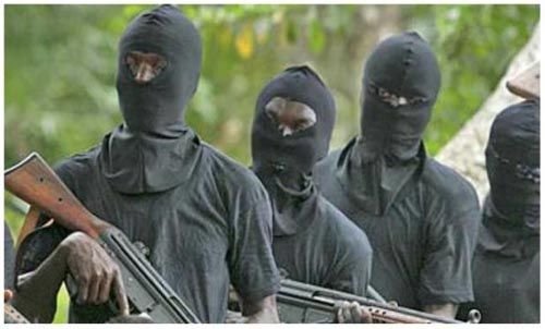 Bandits invade Kwara palace and kidnap seven family members of the Elerin of Adanla.