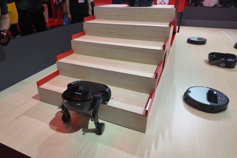 Roborock’s Stair-Climbing Vacuum Brings a New Era of Home Cleaning