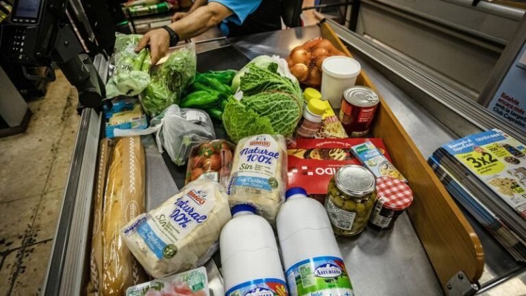 Nigeria food inflation hits record 14 year low as prices crash in January