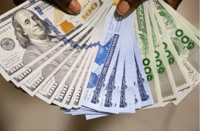 Naira hits N1390 as official market decline enters second week Naira hits N1390 as official market decline enters second week