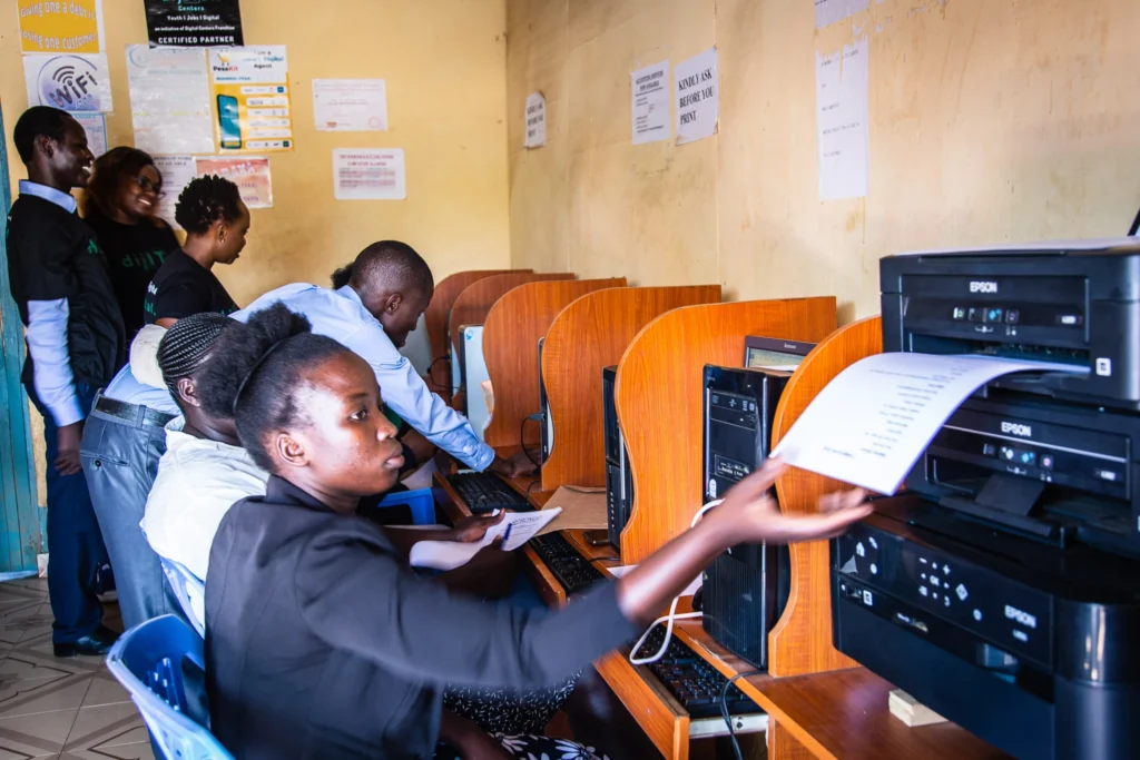 The Role of Community Cyber Cafés in Nigeria’s Tech Education Revival