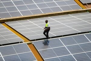 China Ends Solar Export Rebates, Raising Concerns Over Africa’s Renewable Energy Momentum
