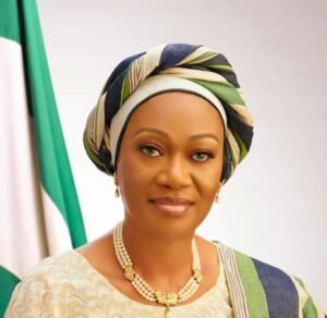 Ramadan: Yobe First Lady Hajiya Hafsat Buni supports 2,000 women with food palliatives