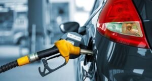 Nigeria’s crude oil production climbs to 1.38 million barrels per day in March Nigeria’s crude oil production climbs to 1.38 million barrels per day in March