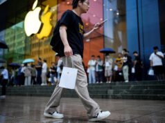 Apple iPhone Shipments Surge in China Despite Market Slowdown Apple iPhone Shipments Surge in China Despite Market Slowdown