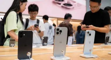 Apple iPhone Shipments Surge in China Despite Market Slowdown