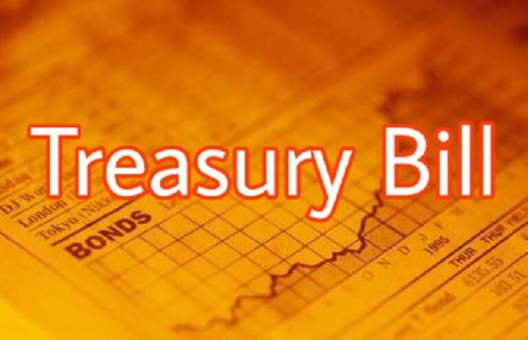 Investors Pour Trillions Into Government Bills for Higher Returns