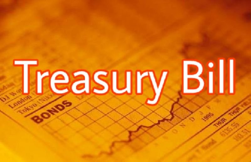 Investors Pour Trillions Into Government Bills for Higher Returns