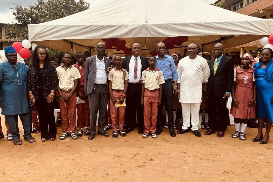 Leo Stan Ekeh Foundation Commissions AI Tech Centres in Two Lagos Schools